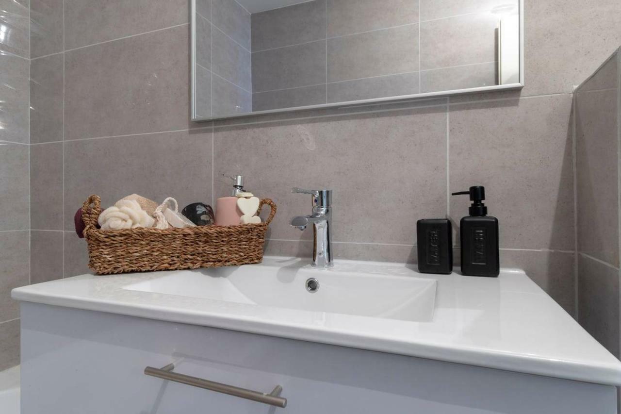 Luxurious 1Bdr In City Center エルサレム エクステリア 写真