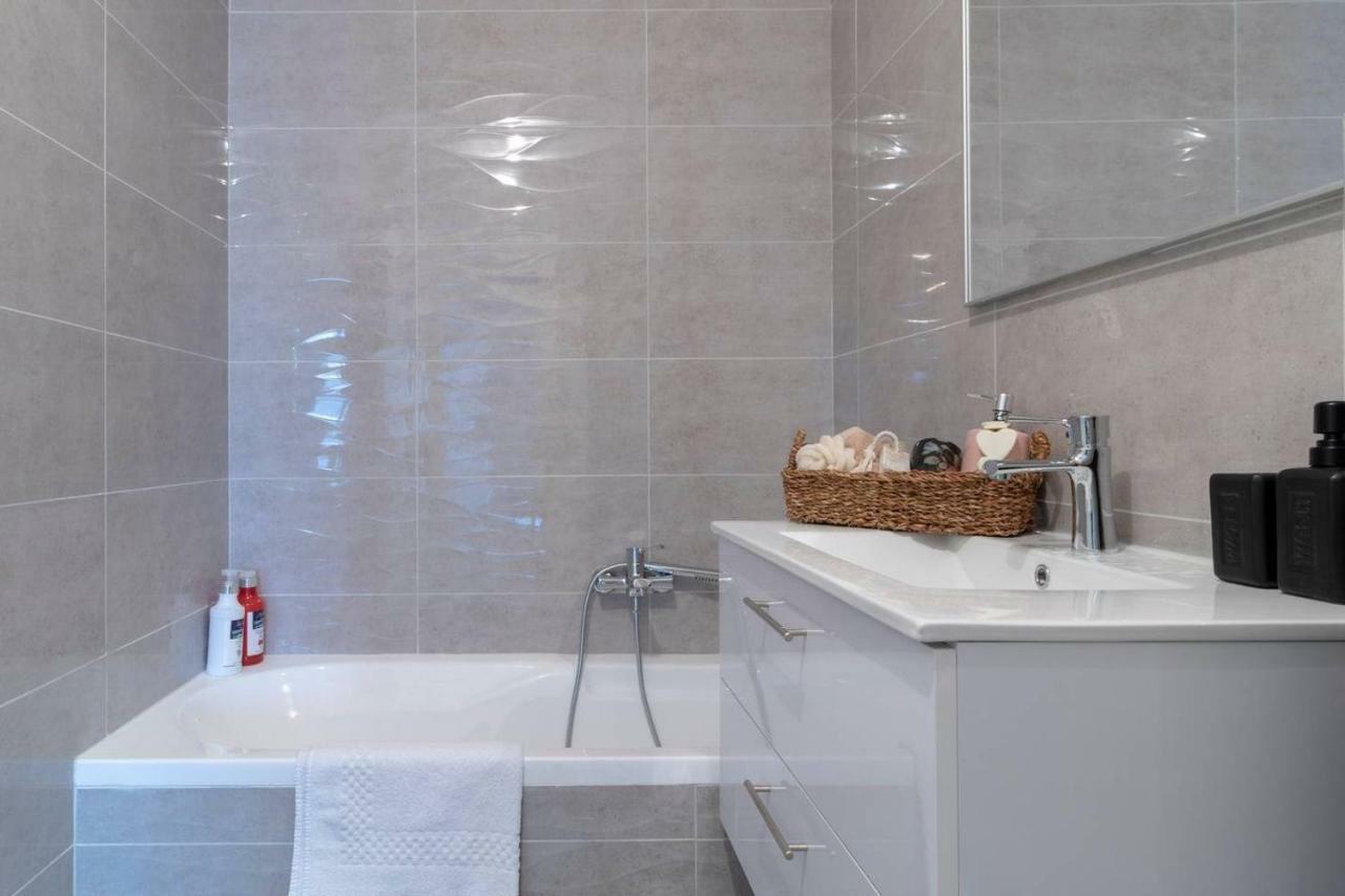 Luxurious 1Bdr In City Center エルサレム エクステリア 写真